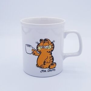 Enesco 1981 Garfield by Jim Davis Coffee Tea Mug
